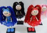 BONECA BISCUIT COM CABELO DE LÃ